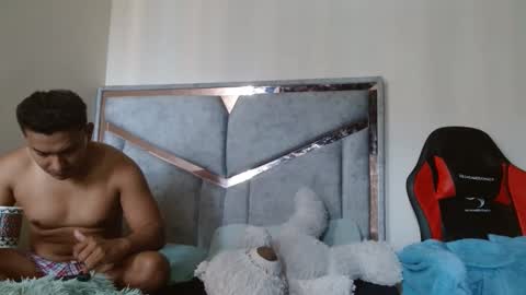 alex y luisa online show from 05/14/26, 03:19