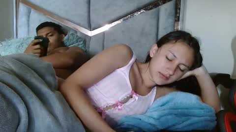 alex y luisa online show from 05/27/26, 03:09