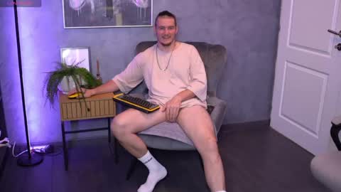 Alex online show from 07/15/26, 05:56
