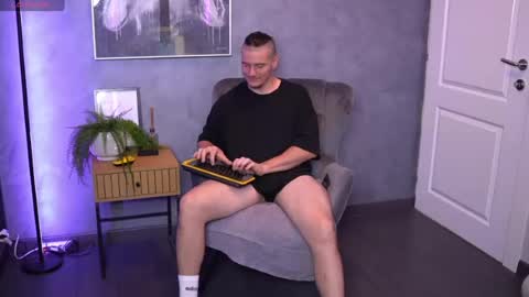 Alex online show from 07/23/26, 06:11