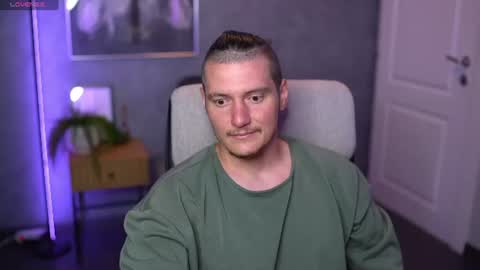 Alex online show from 08/04/26, 05:32
