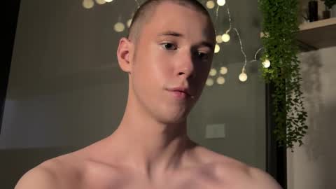 Alex online show from 01/25/25, 05:51