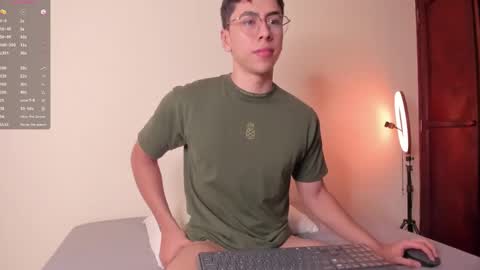 Snapshot of alexx_oconor chatting on 01/08/25, 05:37 Alex Oconnor online show from 01/08/25, 05:37