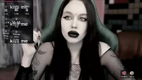 Snapshot of alexx_succubus chatting on 09/21/25, 06:09 Alexx Succubus online show from 09/21/25, 06:09