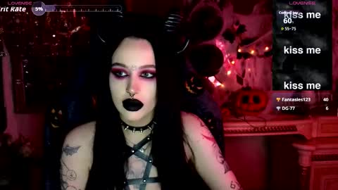 Snapshot of alexx_succubus chatting on 10/16/25, 05:47 Alexx Succubus online show from 10/16/25, 05:47