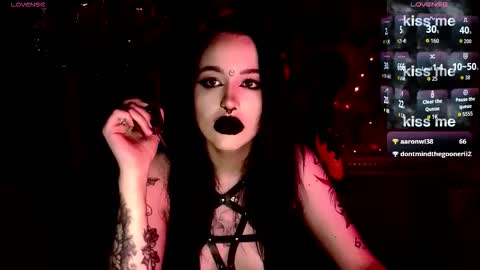 Snapshot of alexx_succubus chatting on 10/19/25, 05:24 Alexx Succubus online show from 10/19/25, 05:24