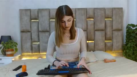 ALEXANDRA online show from 03/04/25, 03:04