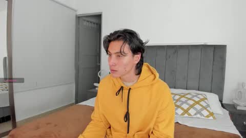 Alexxander Hall online show from 10/12/25, 10:53