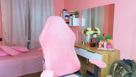 Alex online show from 10/21/25, 12:39