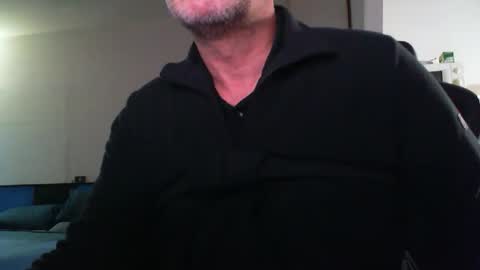 Snapshot of alexxx444704660 chatting on 11/27/25, 09:22 Alexxx1908 online show from 11/27/25, 09:22