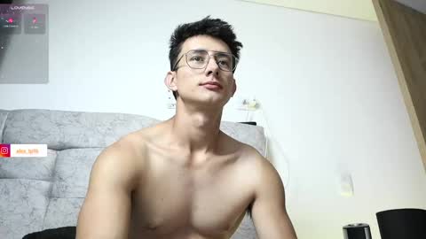 Snapshot of alexxx__01 chatting on 10/19/25, 04:57 Alex online show from 10/19/25, 04:57