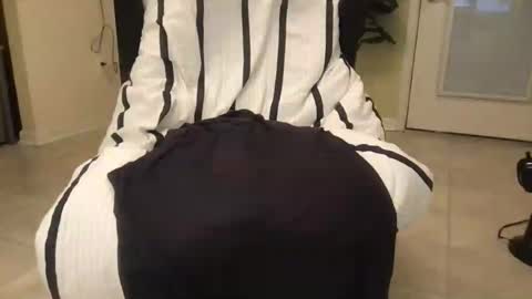 Snapshot of alexxy2 chatting on 06/13/26, 02:53 alexxy2 online show from 06/13/26, 02:53