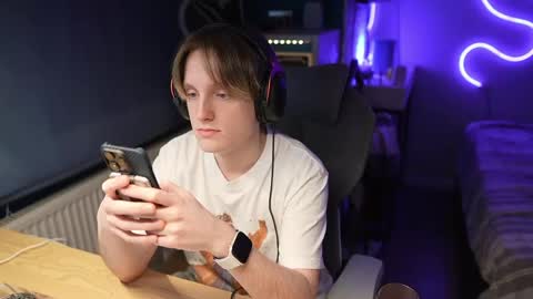 Alexycutie online show from 04/30/26, 09:41