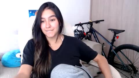 alexyferrer1 online show from 06/09/26, 09:26