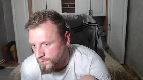 Snapshot of alexyno2020 chatting on 10/23/25, 08:29 alexyno2022 ONLYFANS online show from 10/23/25, 08:29