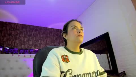 alezzafox__ online show from 10/13/25, 06:46