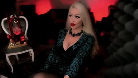 AlfaFemale online show from 12/17/24, 08:12
