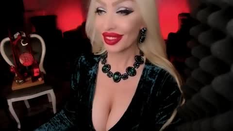 AlfaFemale online show from 12/24/24, 07:39