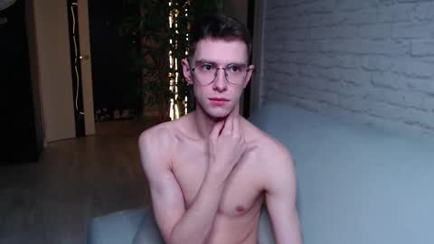 Alfie online show from 10/26/25, 04:35