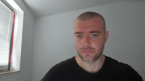 Snapshot of alfiesolomons87 chatting on 11/10/25, 08:02 alfiesolomons87 online show from 11/10/25, 08:02