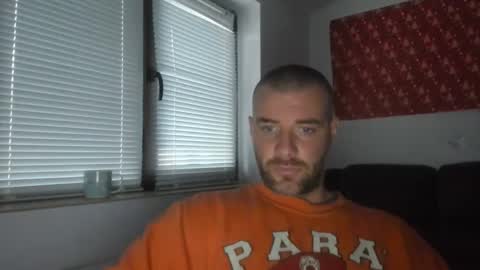 Snapshot of alfiesolomons87 chatting on 12/18/25, 01:39 alfiesolomons87 online show from 12/18/25, 01:39