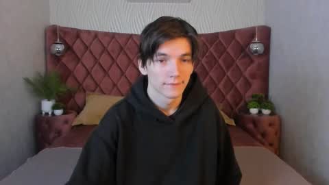 Snapshot of alfred_joness chatting on 11/02/25, 06:49 Alfred online show from 11/02/25, 06:49