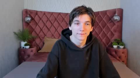 Snapshot of alfred_joness chatting on 11/14/25, 07:07 Alfred online show from 11/14/25, 07:07