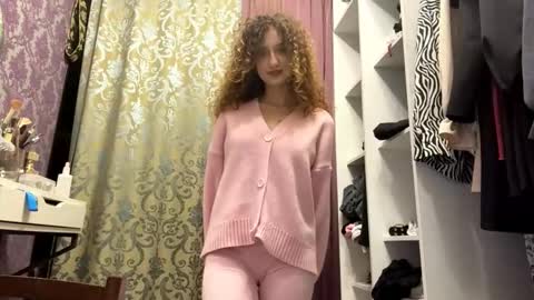 Tatiana online show from 11/14/25, 06:28