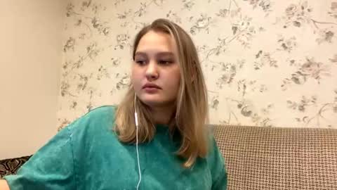 Kate online show from 10/23/25, 11:09