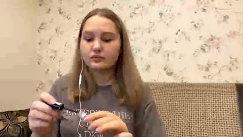 Kate online show from 10/26/25, 11:05