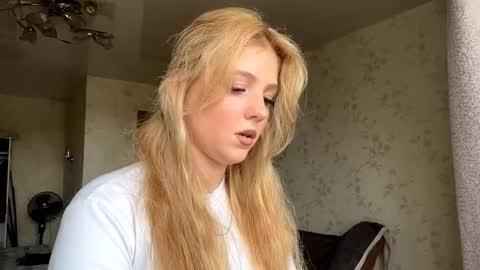 Maria online show from 10/01/25, 07:14