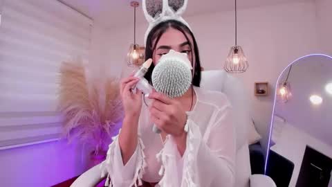 Snapshot of alheli_16 chatting on 11/01/25, 12:51 Alheli online show from 11/01/25, 12:51