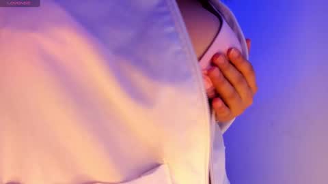 Snapshot of ali_sunce chatting on 12/08/24, 08:09 online show from 12/08/24, 08:09