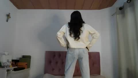 Alia      Anjali  online show from 02/11/25, 03:40