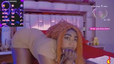 Snapshot of aliana_ross chatting on 09/24/25, 09:34 aliana_ross online show from 09/24/25, 09:34