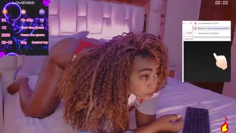 Snapshot of aliana_ross chatting on 10/05/25, 08:34 aliana_ross online show from 10/05/25, 08:34