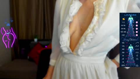 Alianna online show from 12/25/24, 03:28