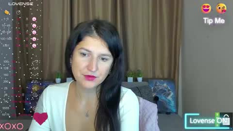 Alianna online show from 11/11/25, 06:35