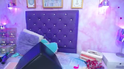 AlicceBlack8 online show from 01/04/25, 07:55