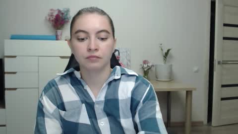 Snapshot of alice_________________________ chatting on 11/26/25, 06:31 Alice online show from 11/26/25, 06:31