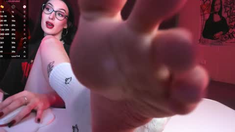 Snapshot of alice___mistress chatting on 02/04/25, 03:11 Miss Alice online show from 02/04/25, 03:11