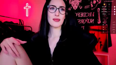 Miss Alice online show from 02/05/26, 01:10