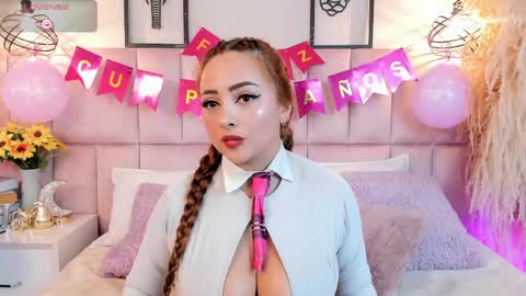 Snapshot of alice__collen_ chatting on 05/15/26, 08:49 Alice Collen online show from 05/15/26, 08:49