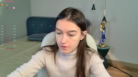 Snapshot of alice__grace_ chatting on 12/13/24, 09:52 your Alice online show from 12/13/24, 09:52