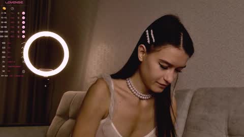 Snapshot of alice__grace_ chatting on 10/09/25, 08:29 your Alice online show from 10/09/25, 08:29