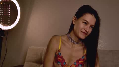 Snapshot of alice__grace_ chatting on 10/18/25, 07:14 your Alice online show from 10/18/25, 07:14