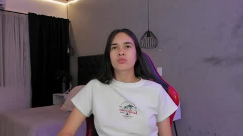 Snapshot of alice__susan chatting on 05/18/26, 12:11 Alice Susan online show from 05/18/26, 12:11