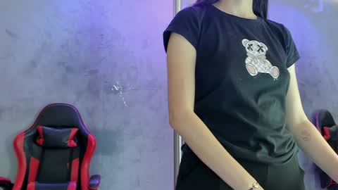 Snapshot of alice__susan chatting on 06/10/26, 11:42 Alice Susan online show from 06/10/26, 11:42