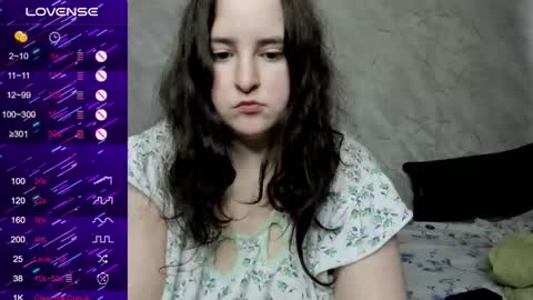 Snapshot of alice_allens chatting on 09/20/25, 09:32 Alice online show from 09/20/25, 09:32