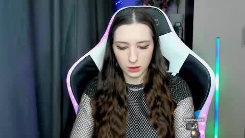 Alice online show from 11/28/25, 01:14